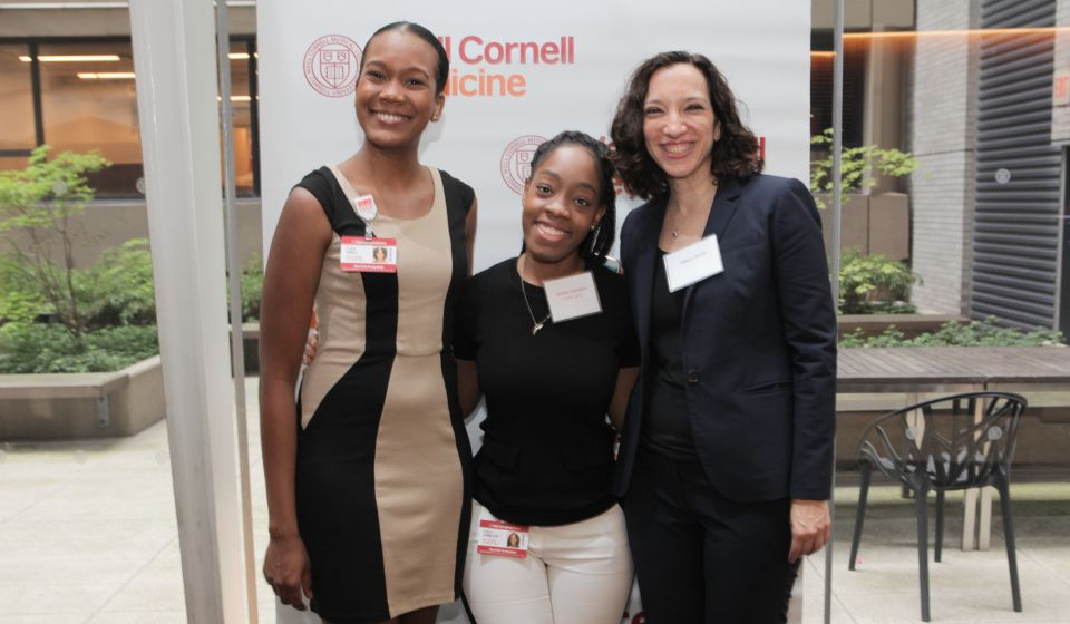 Weill Cornell Medical College's Traveler's Summer Research Fellowship –  great for juniors or seniors applying to med school after May 2024 – Career  & Internship Center